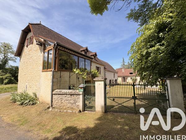 Maison à vendre 10 pièces 241 m² Tauriac