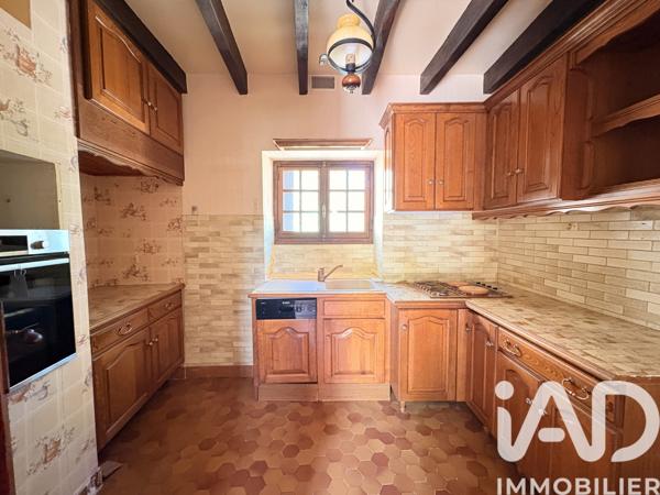 Maison à vendre 10 pièces 241 m² Tauriac