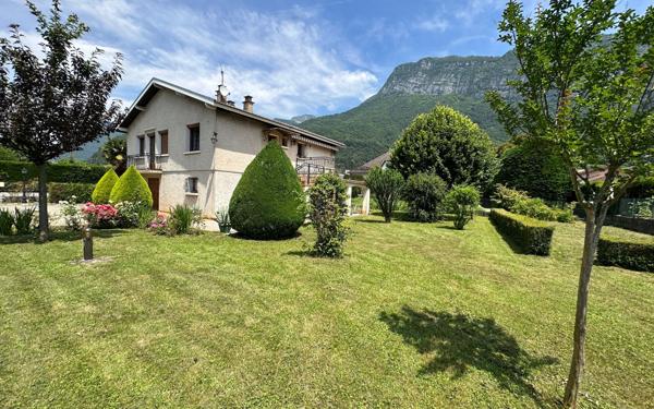 Maison à vendre    5 pièces •  Fontanil-Cornillon