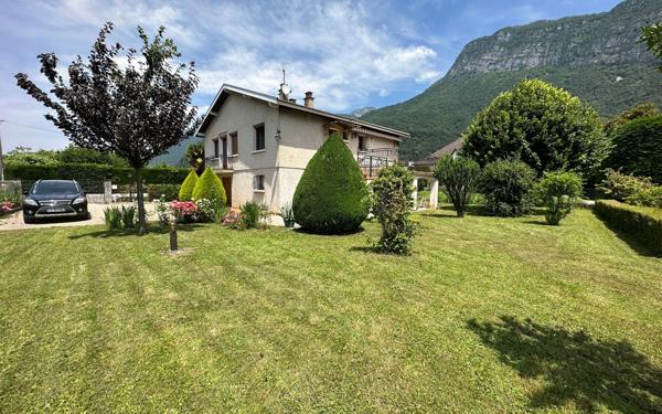 Maison à vendre    5 pièces •  Fontanil-Cornillon