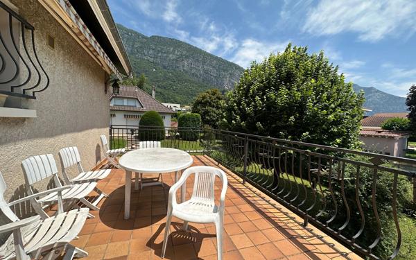 Maison à vendre    5 pièces •  Fontanil-Cornillon