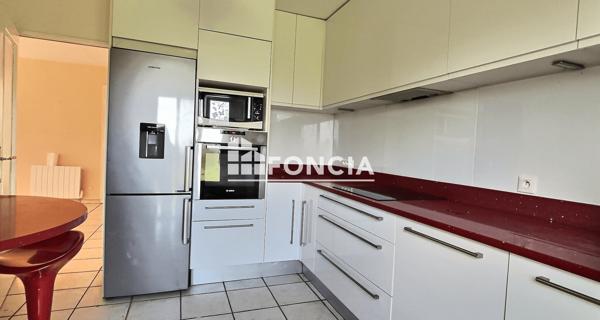 À vendre Maison 6 pièces 190 m² - Saint-paul-en-jarez 42740