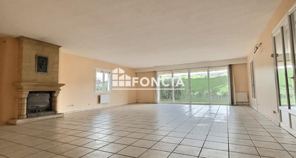 À vendre Maison 6 pièces 190 m² - Saint-paul-en-jarez 42740