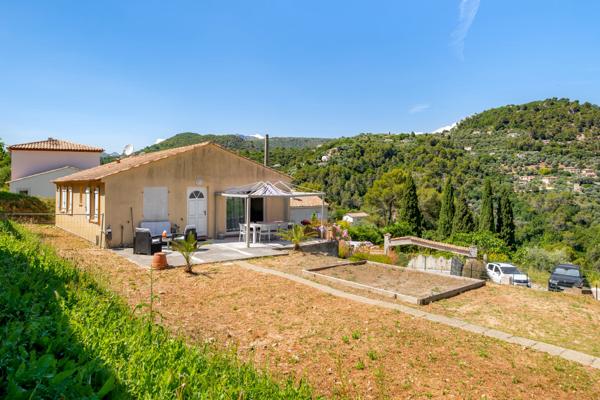 Maison
         5 pièces
        - 139 m² Exclusivité 485 000 € *