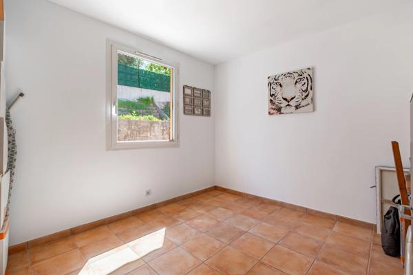 Maison
         5 pièces
        - 139 m² Exclusivité 485 000 € *