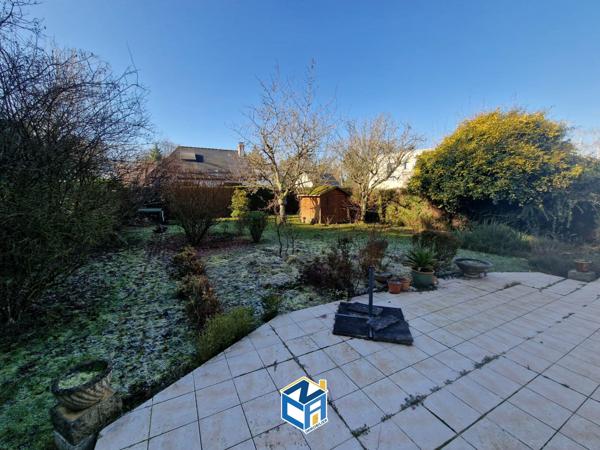 MAISON FAMILIALE 5 CHAMBRES, SOUS-SOL COMPLET ET TERRAIN 707M2