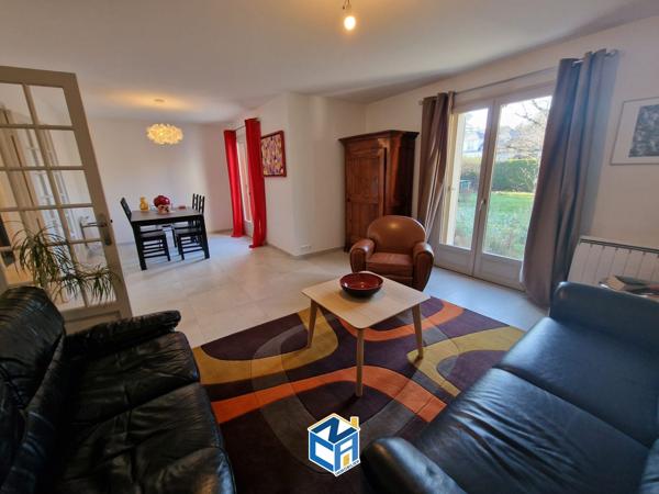 MAISON FAMILIALE 5 CHAMBRES, SOUS-SOL COMPLET ET TERRAIN 707M2
