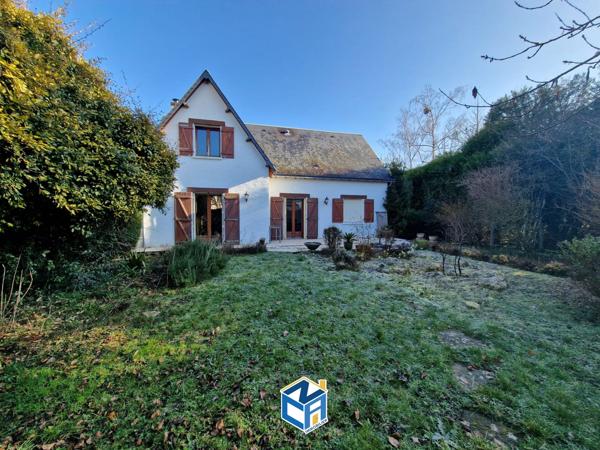 MAISON FAMILIALE 5 CHAMBRES, SOUS-SOL COMPLET ET TERRAIN 707M2