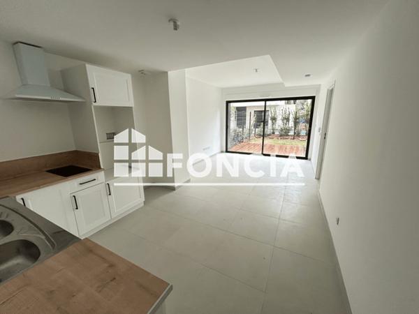 Location Appartement 2 pièces 46.86 m² - AVENUE CLOT BEY Marseille 13008