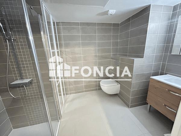 Location Appartement 2 pièces 46.86 m² - AVENUE CLOT BEY Marseille 13008