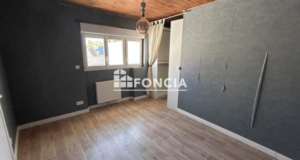 Location Appartement 5 pièces 101.77 m² - Roanne 42300