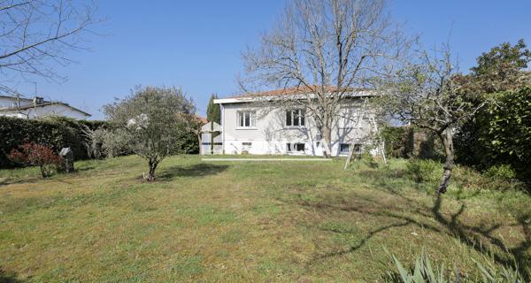 À vendre Maison 8 pièces 191.42 m² - Mont-de-marsan 40000