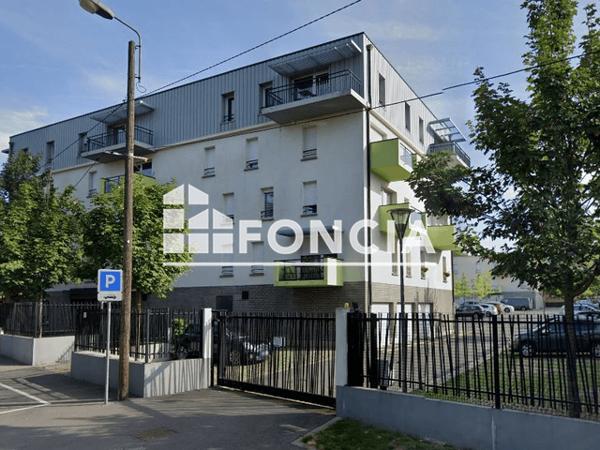 Location Appartement 3 pièces 59.9 m² - 25 RUE DU CARIN Wattrelos 59150