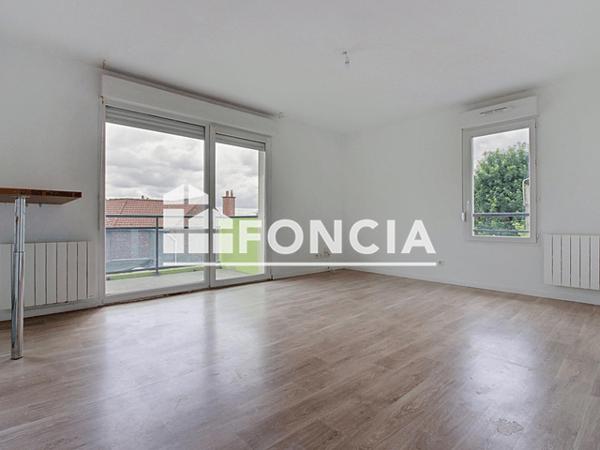 Location Appartement 3 pièces 59.9 m² - 25 RUE DU CARIN Wattrelos 59150