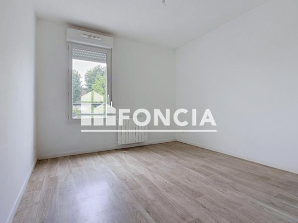 Location Appartement 3 pièces 59.9 m² - 25 RUE DU CARIN Wattrelos 59150