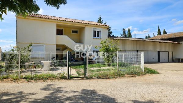 Nîmes immeuble 438m² sur 3900m² de terrain