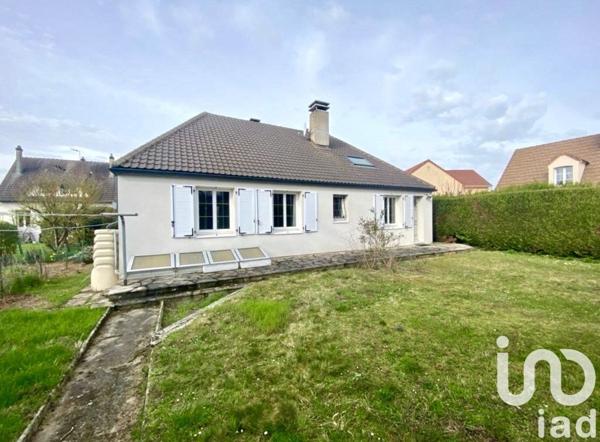 Maison 6 pièces de 155 m² à Orgeval (78630)