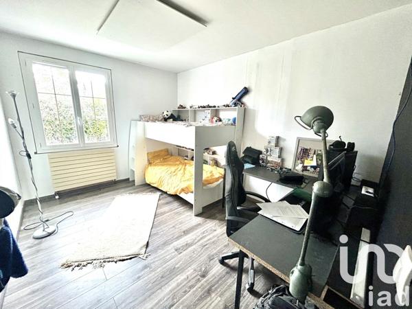 Maison 6 pièces de 155 m² à Orgeval (78630)