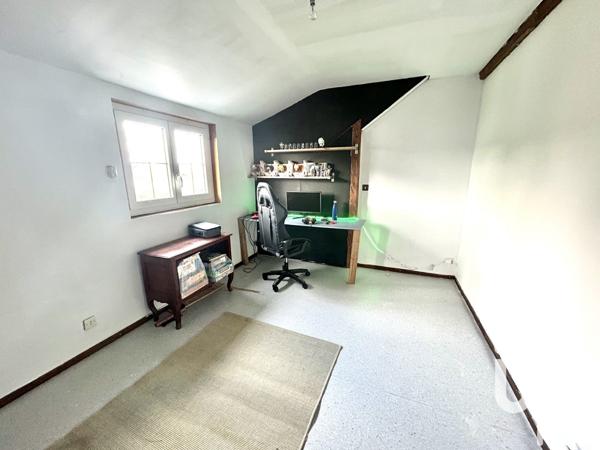 Maison 6 pièces de 155 m² à Orgeval (78630)