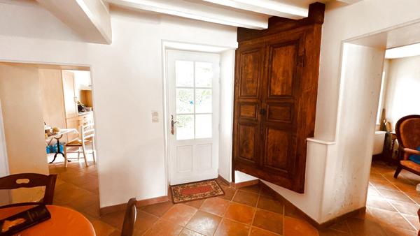 Asquins (89450) Maison de caractère en pierres apparentes située dans le secteur d' ASQUINS au prix de 235 400 € F.A.I.