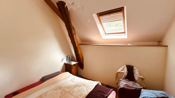 Asquins (89450) Maison de caractère en pierres apparentes située dans le secteur d' ASQUINS au prix de 235 400 € F.A.I.