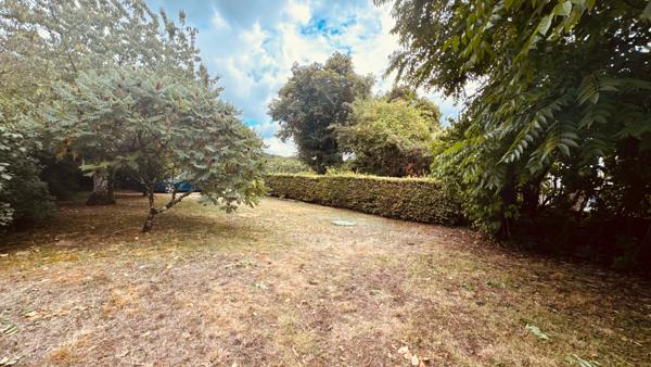 Asquins (89450) Maison de caractère en pierres apparentes située dans le secteur d' ASQUINS au prix de 235 400 € F.A.I.