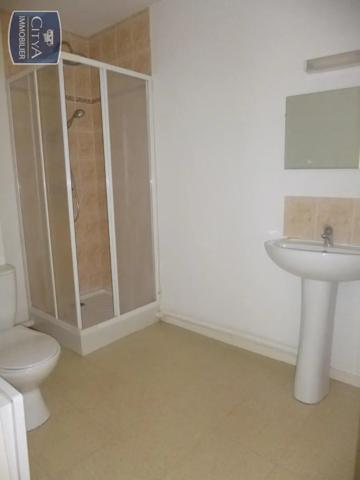 Appartement à louer 2 pièces 39.5m² Allonnes (72700)