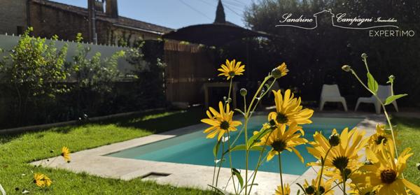 Maison de caractère T5/T7 rénovée vendue meublée