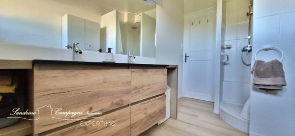 Maison de caractère T5/T7 rénovée vendue meublée