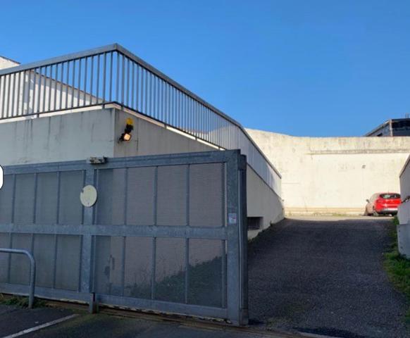 Parking dans résidence sécurisée au cœur des Chartrons