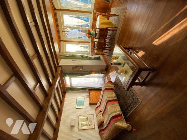 Maison à fort potentiel d’une surface de 270 m2 8 chambres avec garage et jardin