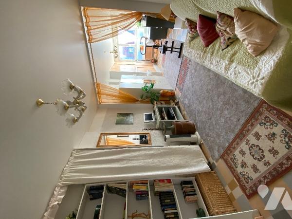 Maison à fort potentiel d’une surface de 270 m2 8 chambres avec garage et jardin