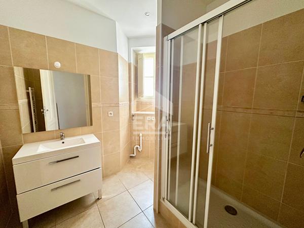 Perpignan Centre : Appartement 4 pièces traversant avec balcon à vendre