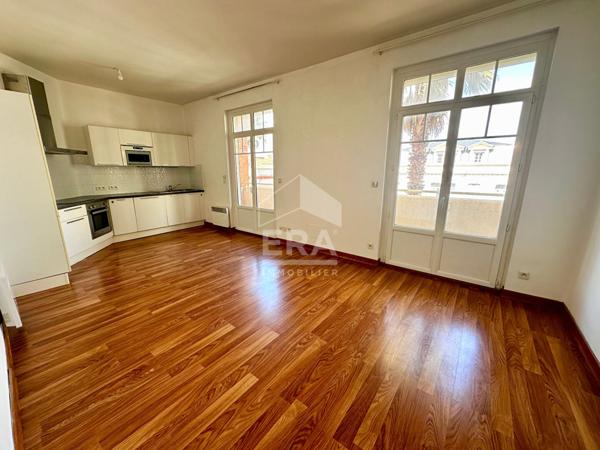 Perpignan Centre : Appartement 4 pièces traversant avec balcon à vendre