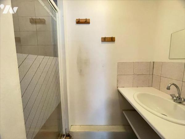 Local professionnel à vendre