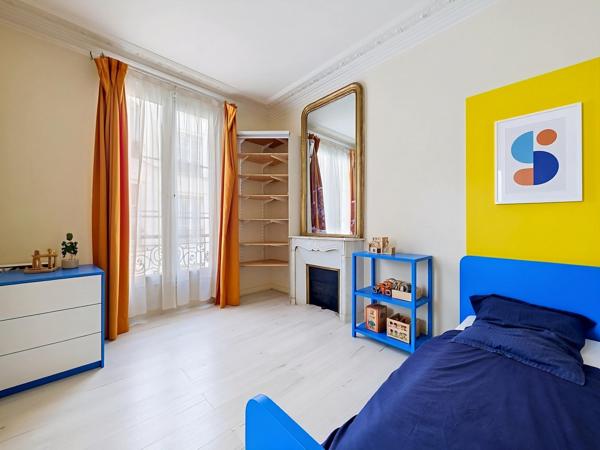 Appartement Haussmanien 4 chambres et balcon