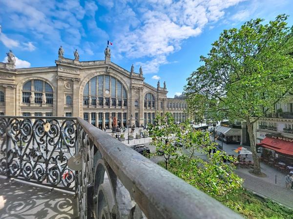 Appartement Haussmanien 4 chambres et balcon