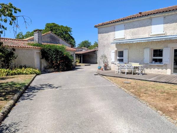Charmante maison de 3 chambres à Puymoyen