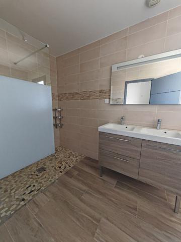 Villa La Crau 5 pièce(s) 142 m2 + T2 attenant de 20 m² sur 500 m²