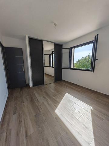 Villa La Crau 5 pièce(s) 142 m2 + T2 attenant de 20 m² sur 500 m²