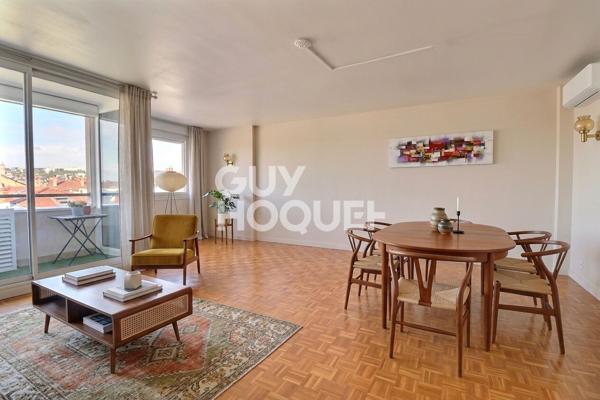 T5 en duplex comme une maison sur les toits - Saxe Gambetta