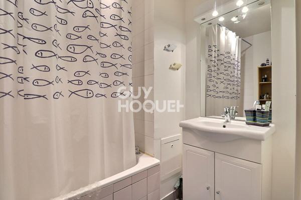 T5 en duplex comme une maison sur les toits - Saxe Gambetta