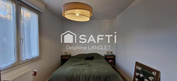 Dans le prisé secteur Saint-Thomas, découvrez ce vaste T4 de 91 m² entièrement rénové, lumineux et fonctionnel, avec terrasse exposée sud/ouest et box fermé. Un bien rare alliant confort, modernité et proximité immédiate des commodités. À visiter sans tarder !