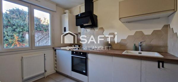 Dans le prisé secteur Saint-Thomas, découvrez ce vaste T4 de 91 m² entièrement rénové, lumineux et fonctionnel, avec terrasse exposée sud/ouest et box fermé. Un bien rare alliant confort, modernité et proximité immédiate des commodités. À visiter sans tarder !