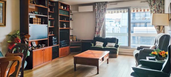 Appartement
         3 pièces
        - 88 m² 498 000 € *