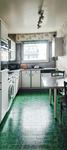 Appartement
         3 pièces
        - 88 m² 498 000 € *