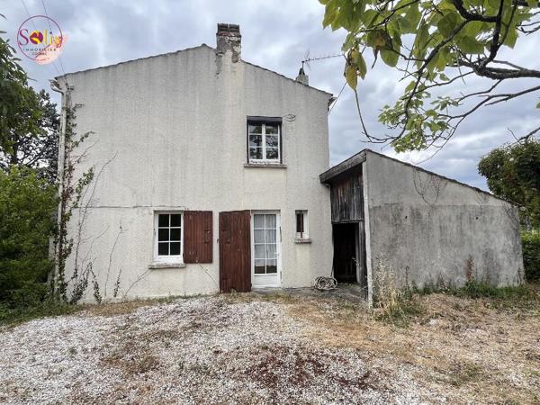Pavillon à rénover avec 3 chambres et jardin ! Situé ...