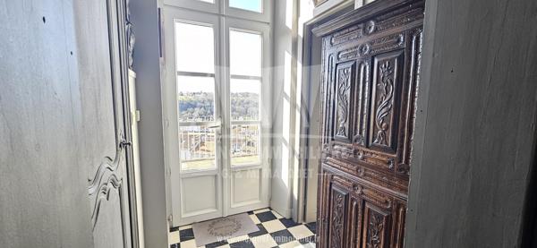 APPARTEMENT EN DUPLEX AVEC TERRASSE - ANGOULEME LE PLATEAU - QUARTIER THEATRE