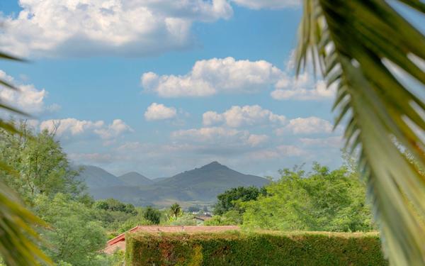 Maison à vendre    4 pièces • 114 m2 Ustaritz