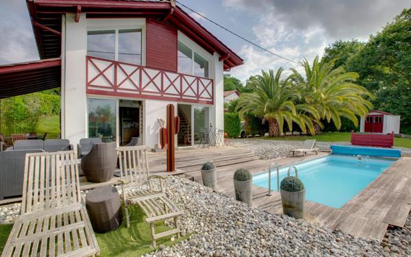 Maison à vendre    4 pièces • 114 m2 Ustaritz